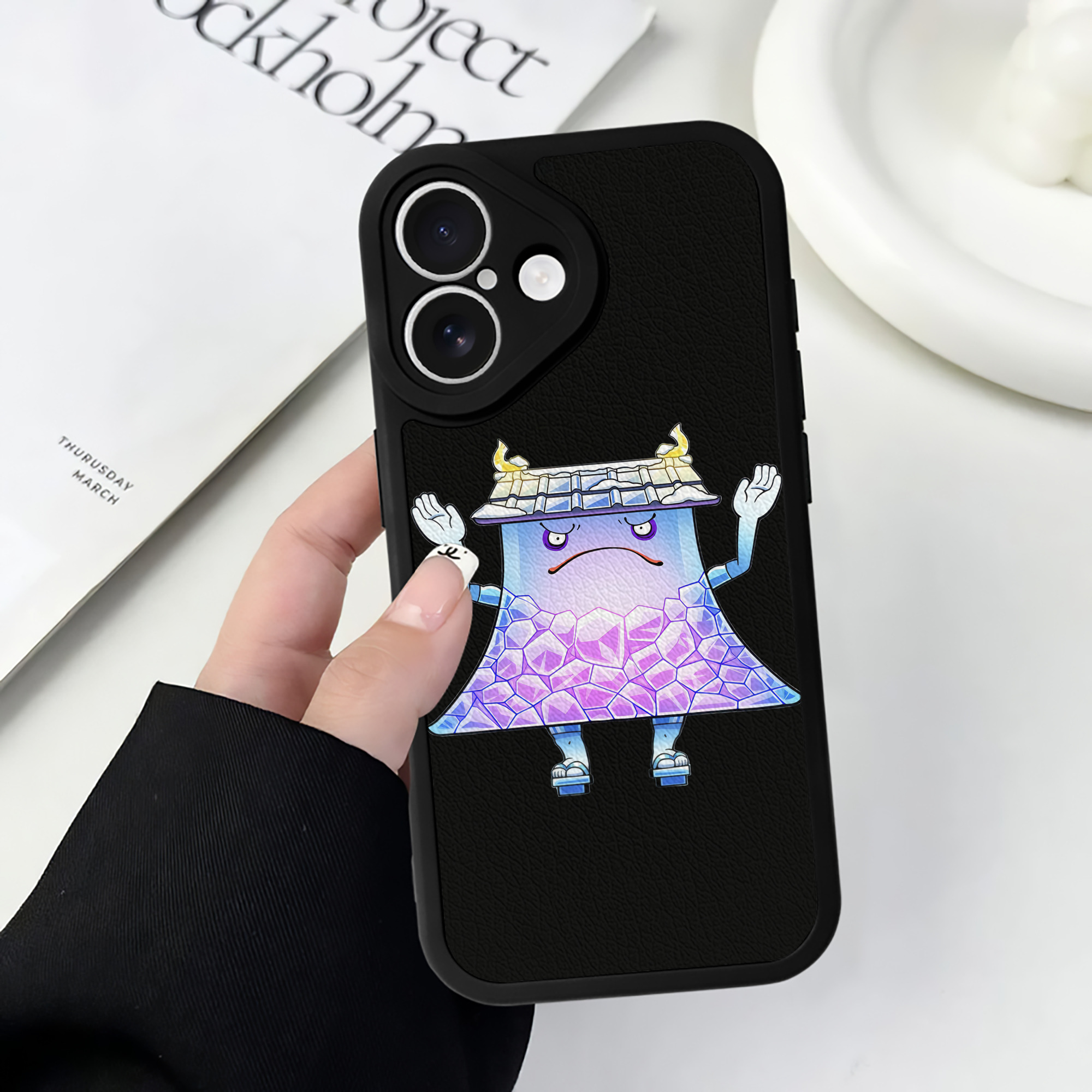 （画像用） 妖怪ウォッチ Yo-kai Watch 【iPhone 16シリーズ対応】シリコンスマホケース（レザー調） 材質：シリコン